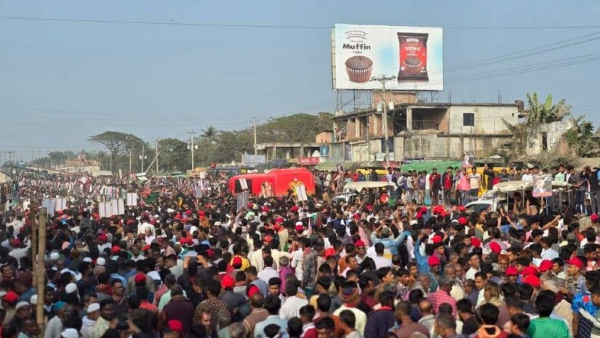 তারেক রহমানের জনসভায় মোবাইল চুরি প্রায় ১০০, থানায় জিডি ৭০ জনের