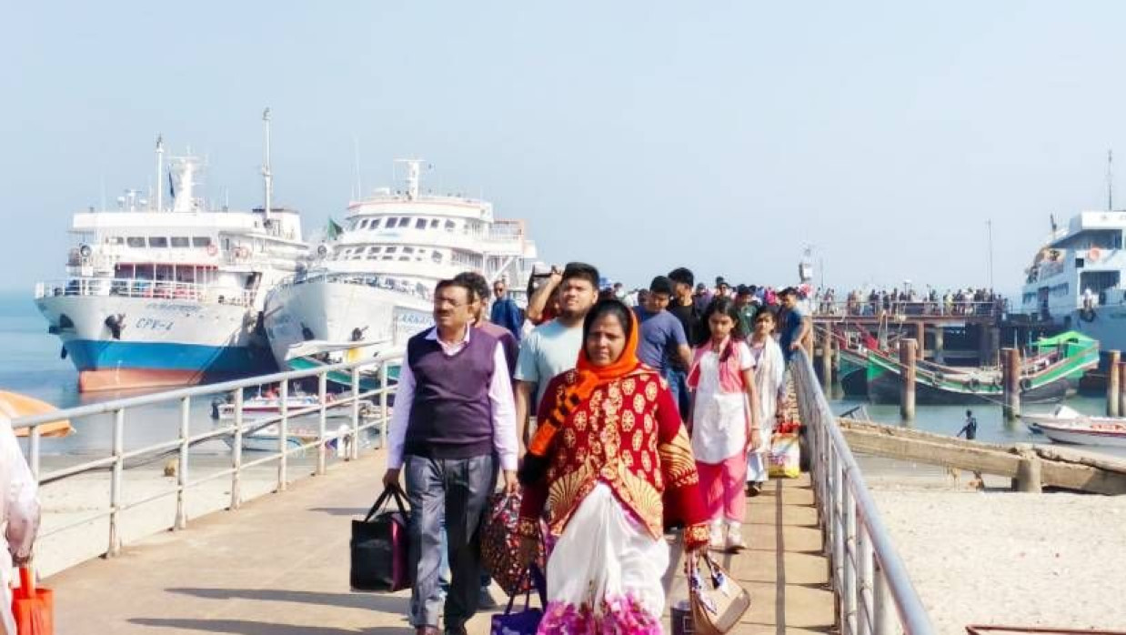 কাল থেকে ৯ মাসের জন্য বন্ধ হচ্ছে সেন্টমার্টিনে পর্যটক ভ্রমণ, জীবিকা সংকটে ব্যবসায়ীরা