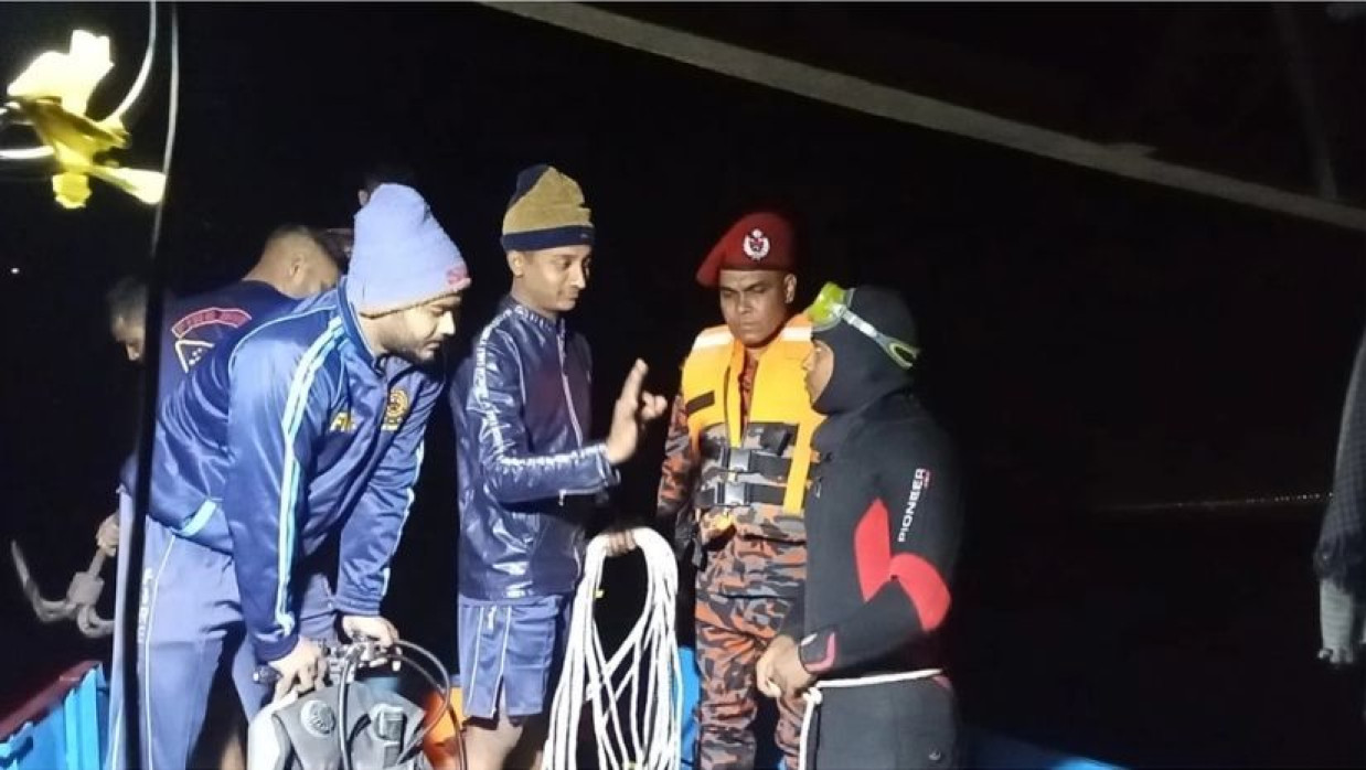 পদ্মায় গোসলে নেমে নিখোঁজ মেরিনের শিক্ষার্থী