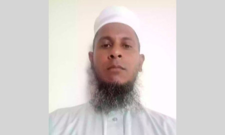 কলমাকান্দা উপজেলার শ্রেষ্ঠ শিক্ষক মাওলানা কামাল 