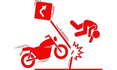 দাদার মোটরসাইকেল দুর্ঘটনায় প্রাণ গেল নাতনীর