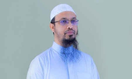 সুদমুক্ত ঋণ চালু করায় আসিফ নজরুলকে ধন্যবাদ শায়খ আহমাদুল্লাহর