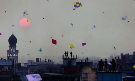 ঘুড়ি-ফানুসের বর্ণিল আয়োজনে প্রস্তুত নগরবাসী