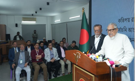 পোস্টাল ব্যালটের ডিজাইনারদের শাস্তির আওয়াত আনার দাবি বিএনপির