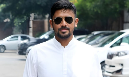 স্কুল বাস থেকে ঢাবির বাস, মেট্রো নিয়ে আবেগী শাহরিয়ার নাফিস