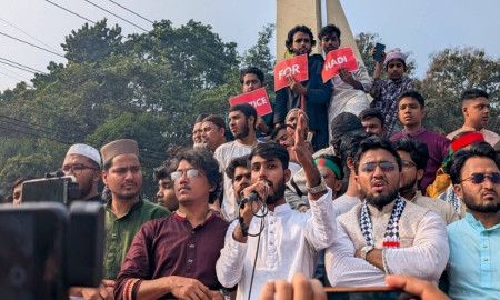 হাদি হত্যার বিচার চেয়ে সমাবেশ, টালবাহানা হলে চট্টগ্রামকে ‘বিচ্ছিন্ন’ করার হুমকি