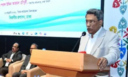 ‘হ্যাঁ ভোটের প্রচারণায় প্রজাতন্ত্রের কর্মচারীদের বাধা নেই’