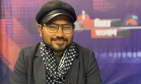 খেলা যে চলছে কোন লেভেলে...