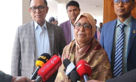 সঠিক সময়ে উৎসবমুখর পরিবেশে নির্বাচন অনুষ্ঠিত হবে: স্বাস্থ্য উপদেষ্টা 