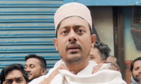 ময়লা-পানি, ডিম নিক্ষেপ নিয়ে যা বললেন নাসীরুদ্দীন পাটওয়ারী