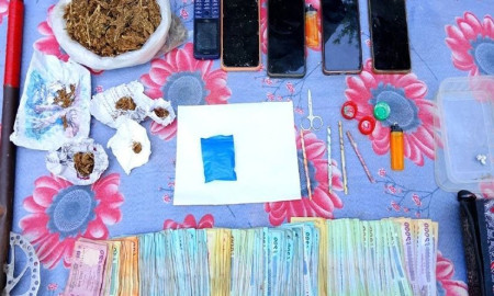 নৌবাহিনীর অভিযানে ৬ কোটি টাকার ক্রিস্টাল মেথ ও অস্ত্রসহ আটক ৩