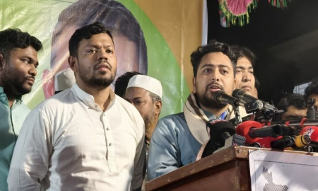 তাহাজ্জুদের পর ভোটকেন্দ্র দখল-সীল মারার পরিকল্পনা করছে একটি দল: নাহিদ