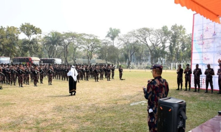 ফেনীতে মাঠে নেমেছে ১৮ প্লাটুন বিজিবি