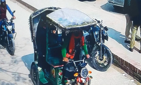 মুগদা থেকে অপহৃত শিশু গাইবান্ধায় উদ্ধার