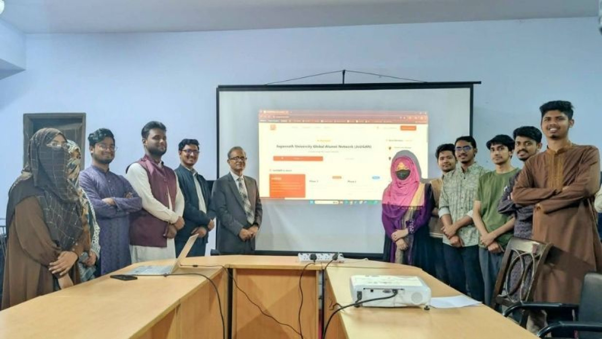 জকসুর উদ্যোগে পরীক্ষামূলকভাবে চালু হলো স্টারলিংক