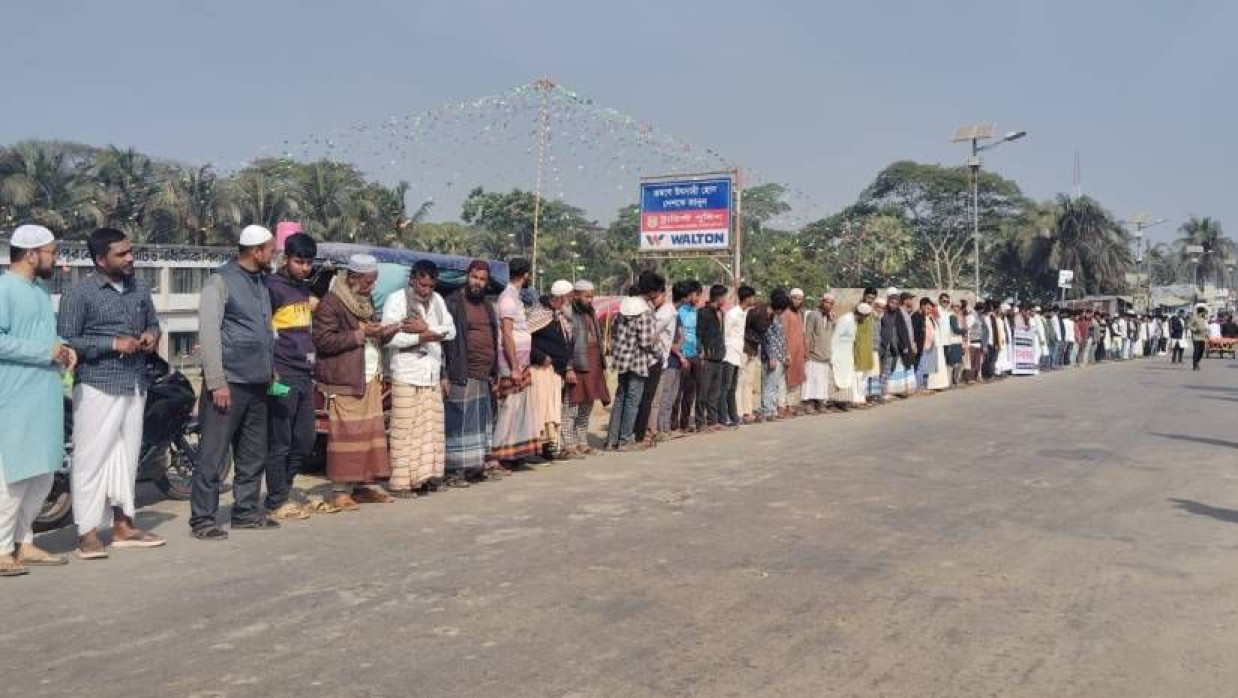 নিখোঁজ কৃষিবিদ শহীদুলের লাশ উদ্ধার, সুষ্ঠু তদন্তের দাবিতে মহিপুরে মানববন্ধন