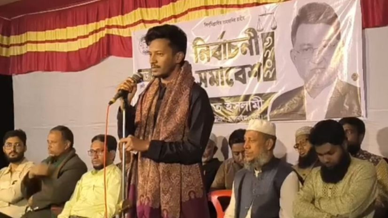‘সন্ত্রাসীদের পুনর্বাসন করে তারা কেন্দ্র দখলের পরিকল্পনা করছে’