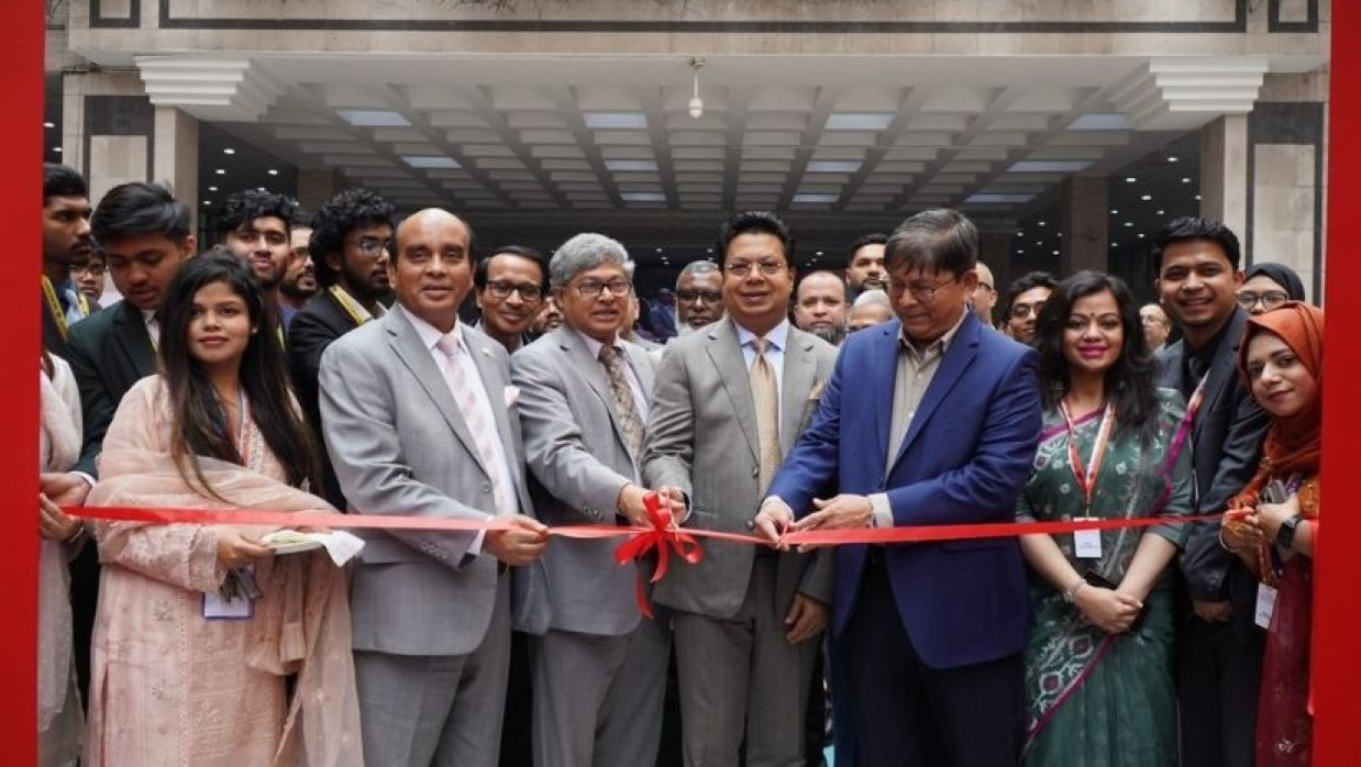 নর্থ সাউথ ইউনিভার্সিটিতে ১০ম ন্যাশনাল ক্যারিয়ার ফেয়ার উদ্বোধন