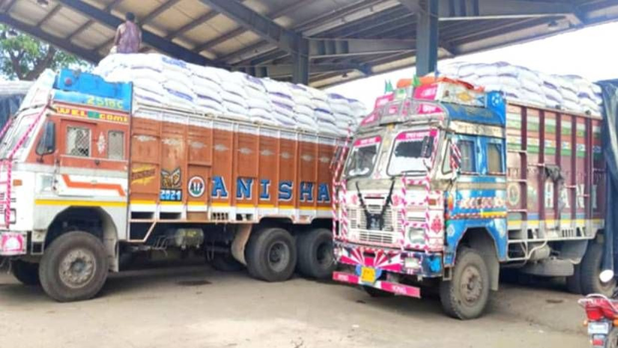 বেনাপোল স্থলবন্দর দিয়ে দুই দিনে ১,৩৫০ মেট্রিক টন চাল আমদানি