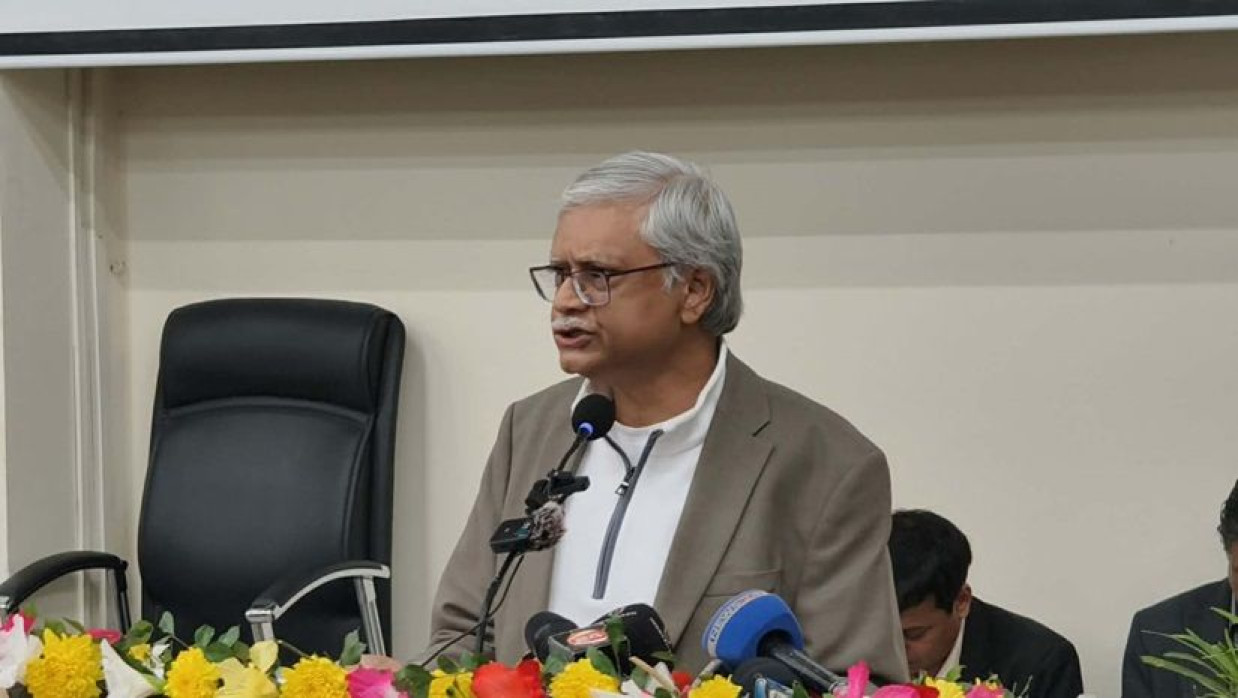 গণভোটে ‘হ্যাঁ’ দিতেই কেন্দ্রে যাব: রাবি উপাচার্য