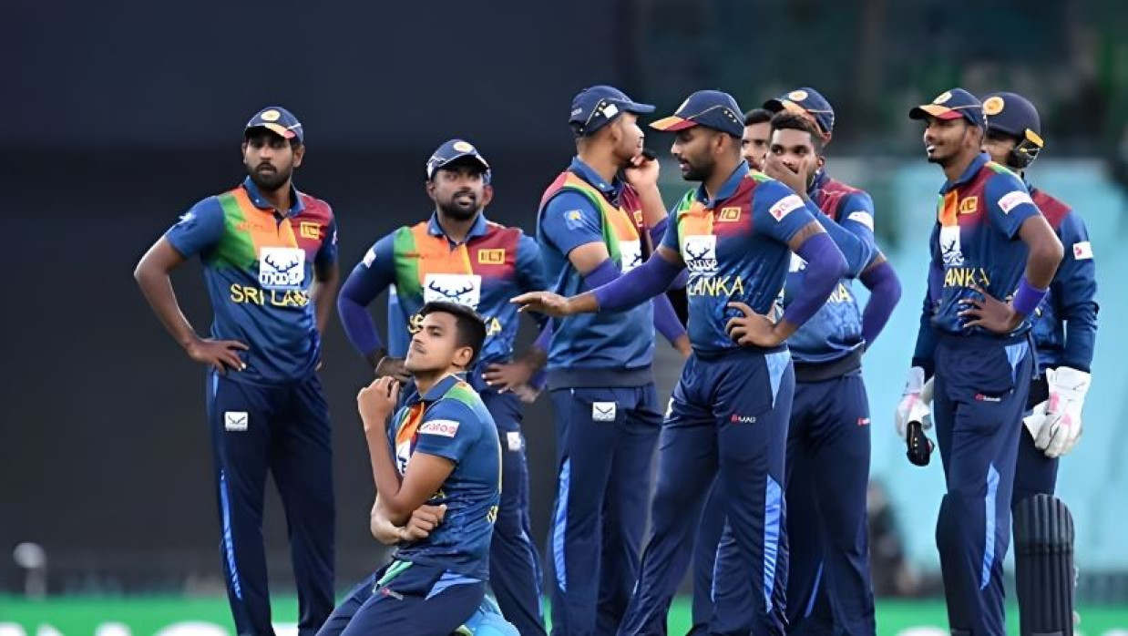 বিশ্বকাপ শুরুর আগ মুহূর্তে স্কোয়াডে বড় পরিবর্তন আনল শ্রীলঙ্কা 
