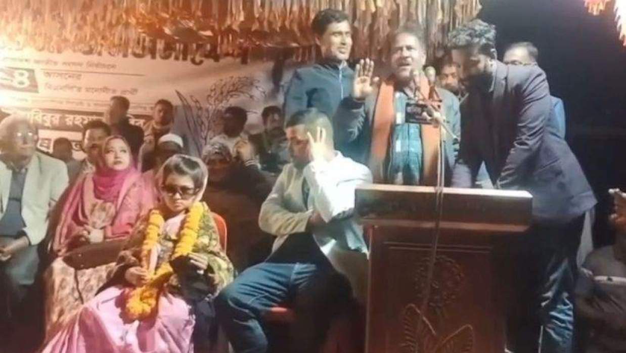 জামায়াতকে যারা ভোট দেবে তাদের দিনের বেলাতেই রগ কাটব : কৃষকদল নেতা