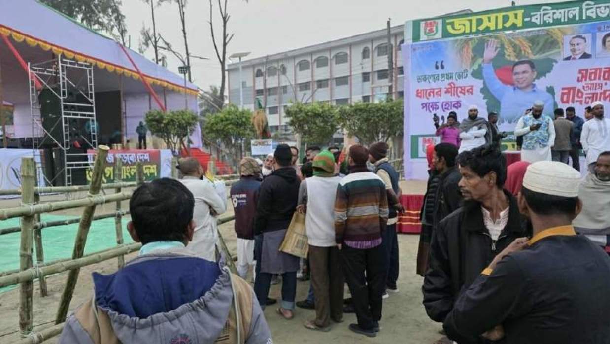 আজ বরিশাল যাচ্ছেন তারেক রহমান, সমাবেশস্থলে জড়ো হচ্ছেন নেতাকর্মীরা