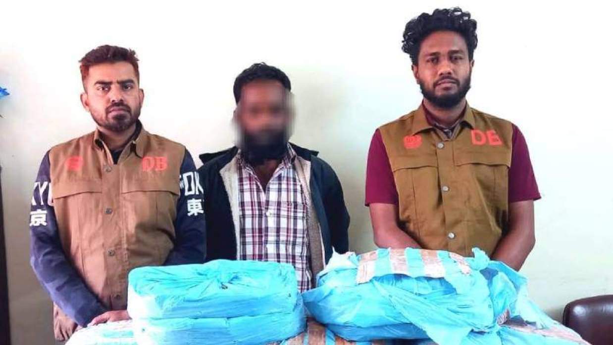 গাঁজাসহ গ্রেপ্তার মাদক কারবারি