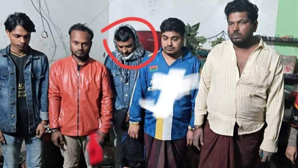 গ্রেপ্তার পাঁচজন