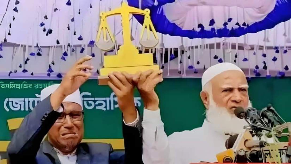 জামায়াত প্রার্থী নুরুজ্জামান বাদল