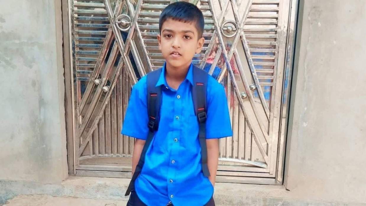 বিয়ে বাড়ির পুকুরে প্রাণ গেল স্কুলছাত্রের