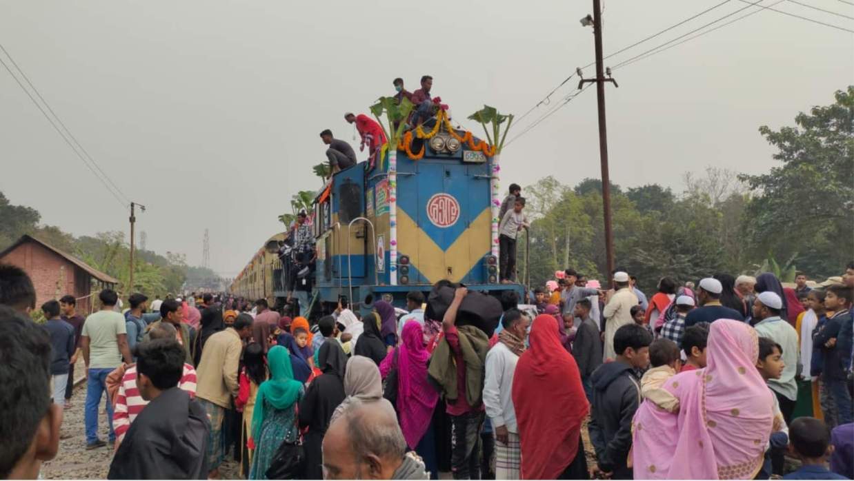 ওরশ স্পেশাল ট্রেন