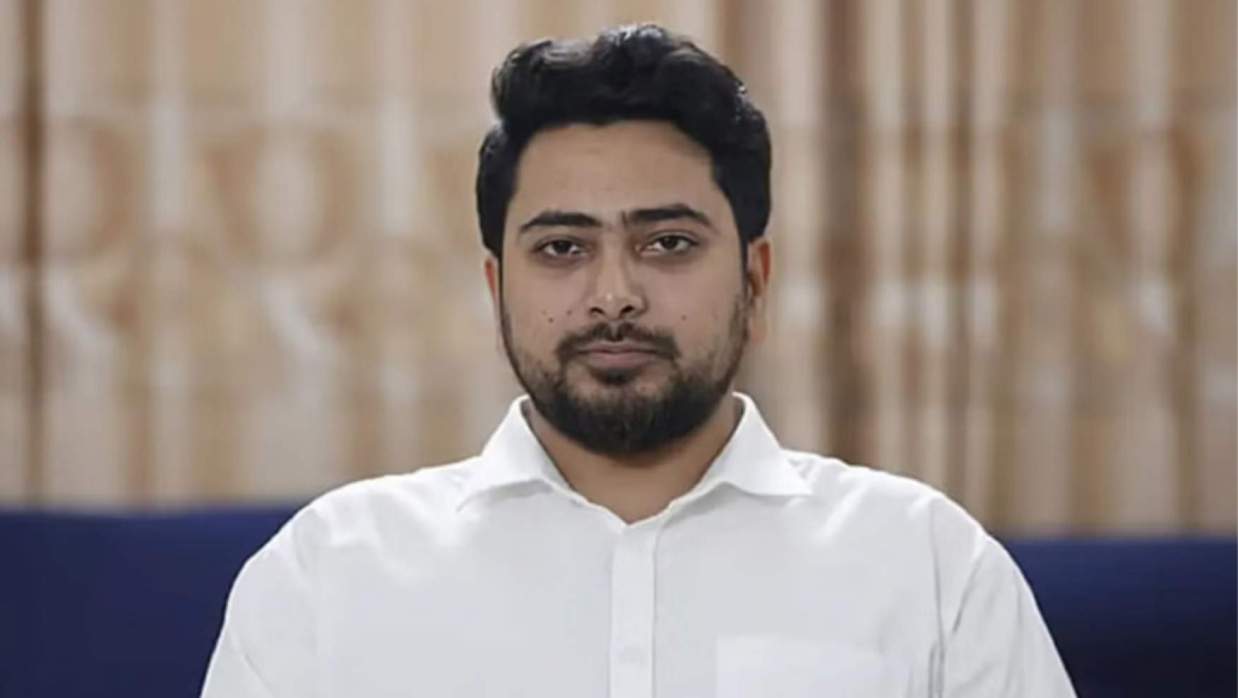 জামায়াত আমিরের বিতর্কের আহ্বানে তারেক রহমানের সাড়া দেওয়া উচিত: নাহিদ