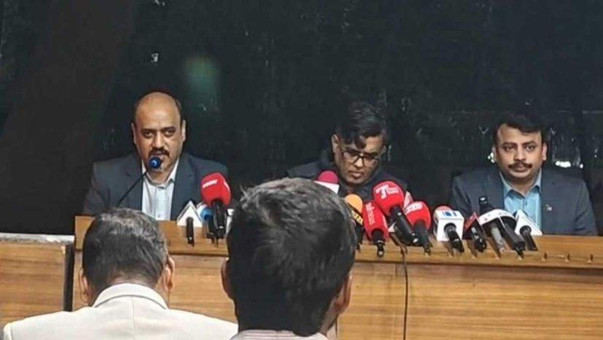 ‘পাশা’র নির্বাচন পর্যবেক্ষক কার্ড স্থগিত করল ইসি