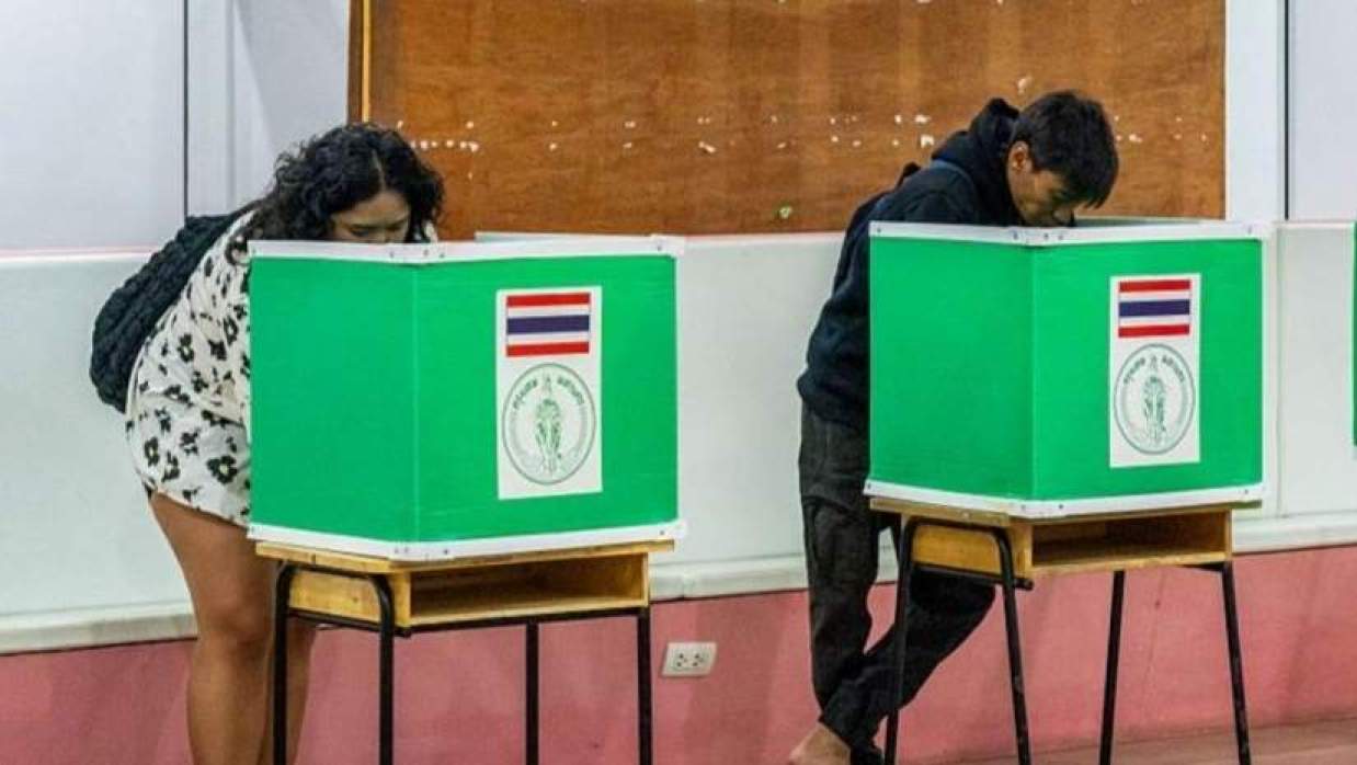 থাইল্যান্ডে সংসদ নির্বাচনের ভোটগ্রহণ আজ, হবে গণভোটও