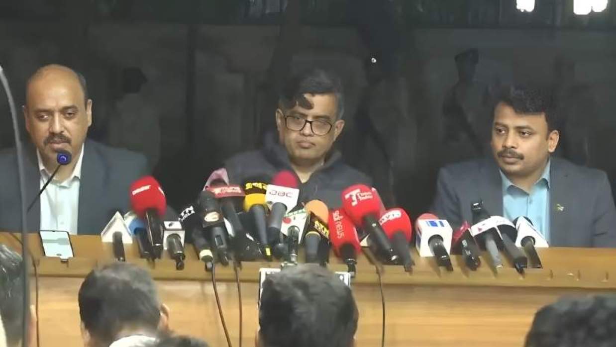 ভোটকেন্দ্রে ২৫ হাজার ৭০০ বডি ওর্ন ক্যামেরা দেওয়া হচ্ছে: প্রেস সচিব শফিকুল আলম