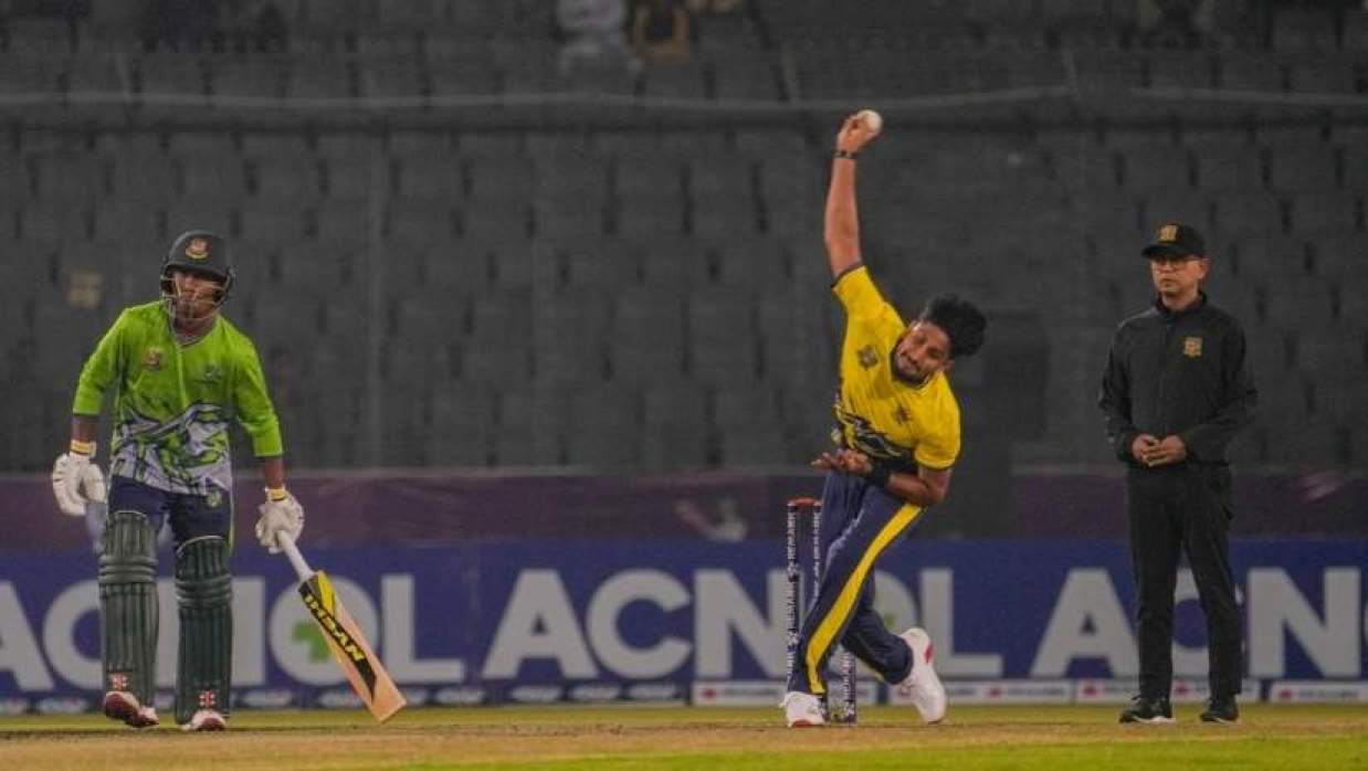 দুরন্ত একাদশ ও দুর্বার একাদশ