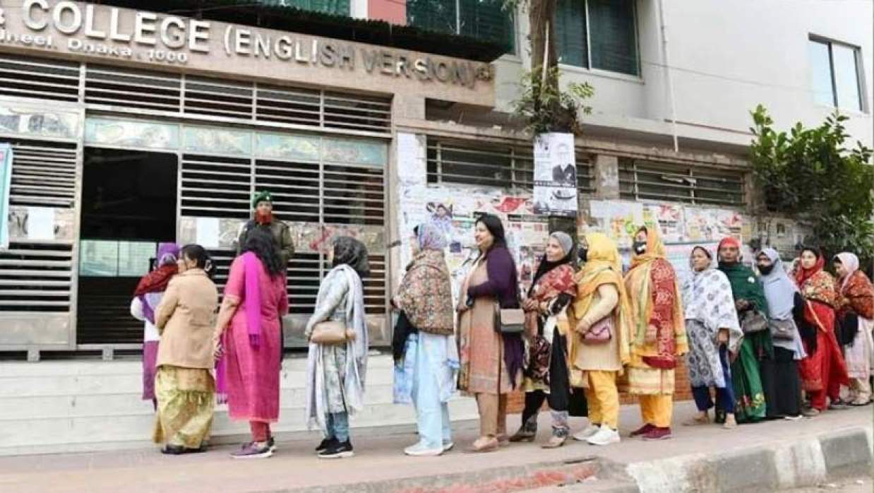 ভোটকেন্দ্রে মোবাইল ফোনে নিষেধাজ্ঞা