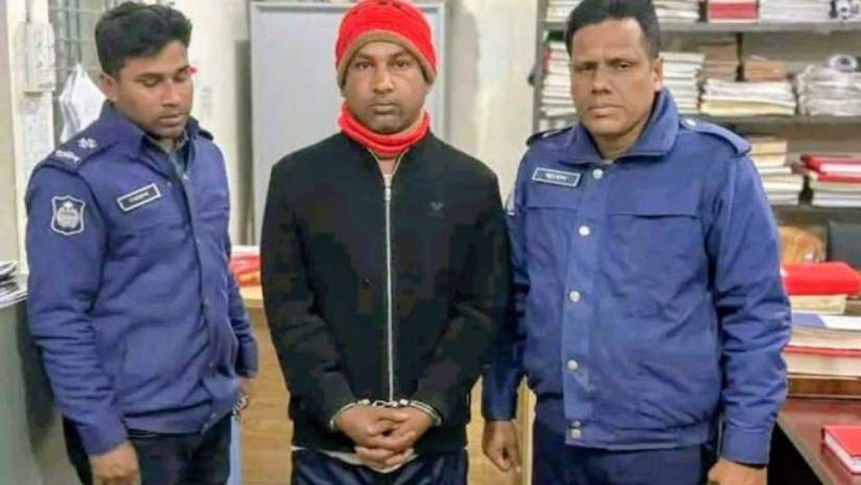 গ্রেপ্তার হারেজ মিয়া