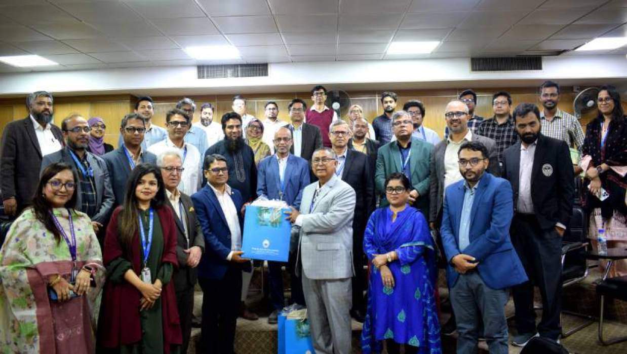 এনএসইউর এনএসি ভবনে কর্মশালাটি অনুষ্ঠিত হয়