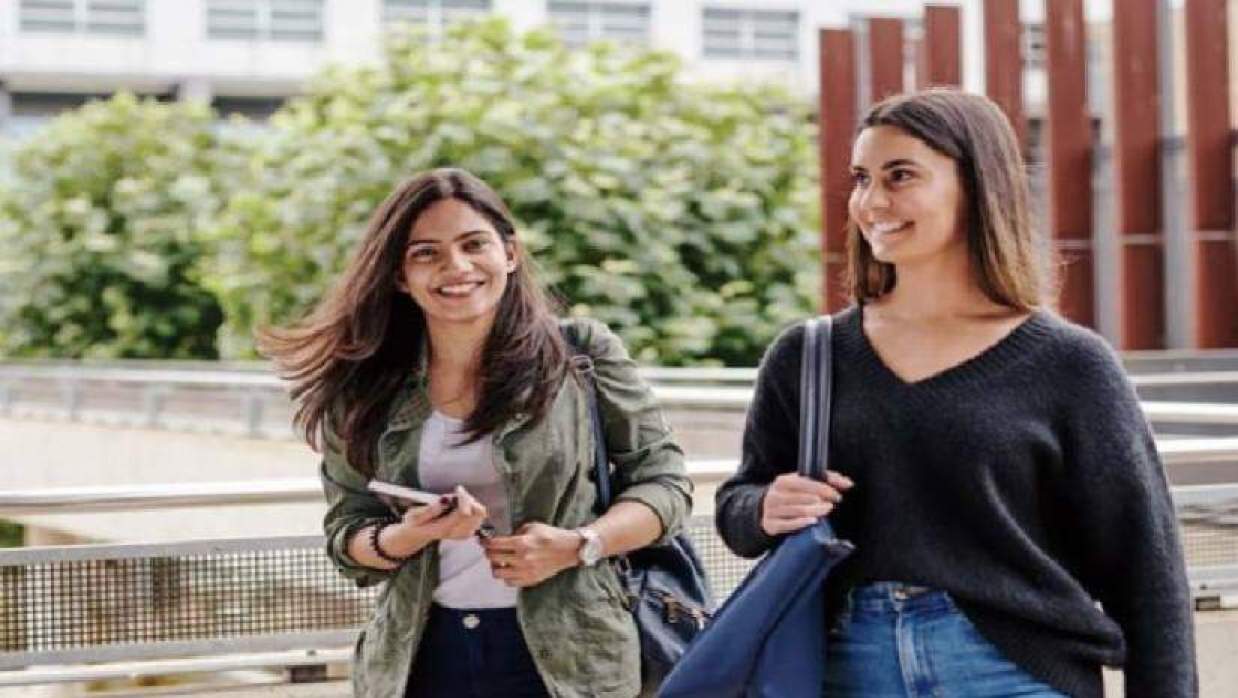 নারী শিক্ষার্থীরা ব্রিটিশ কাউন্সিলের স্কলারশিপে উচ্চশিক্ষা গ্রহণে আগ্রহী হলে করুন আবেদন