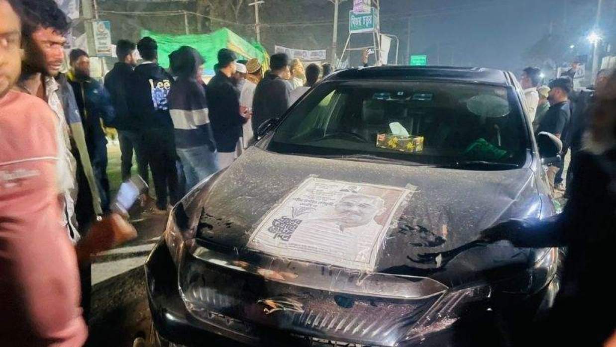 এ্যানি চৌধুরীর নির্বাচনী গাড়ি