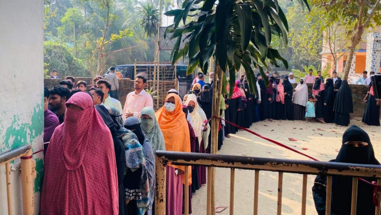 চট্টগ্রামের আনোয়ারায় চলছে শান্তিপূর্ণ ভোটগ্রহণ