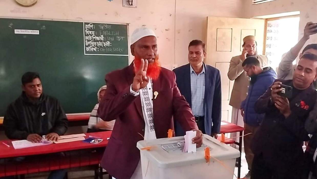 জাতীয় নির্বাচনে ‘জীবনে প্রথমবার’ ভোট দিলেন এমপি প্রার্থী