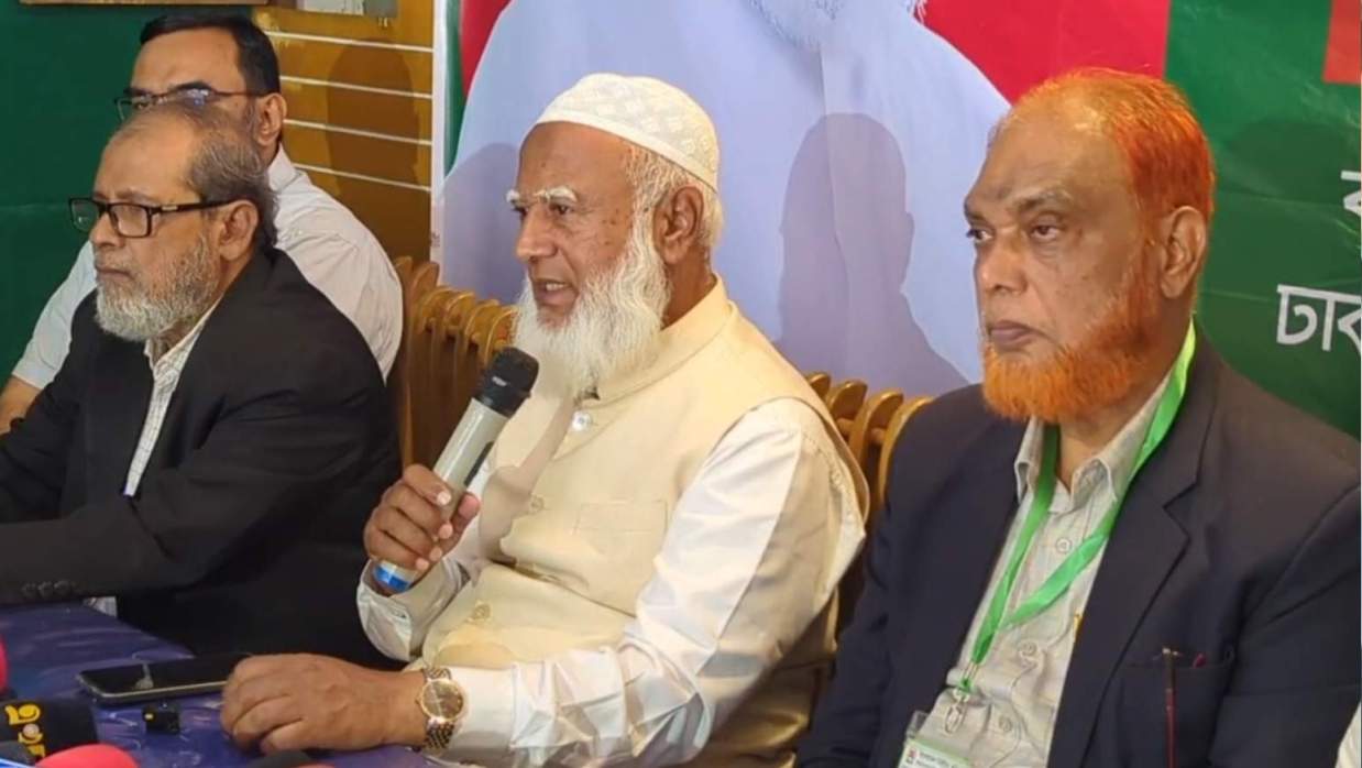 সংবাদ সম্মেলনে জামায়াত আমির