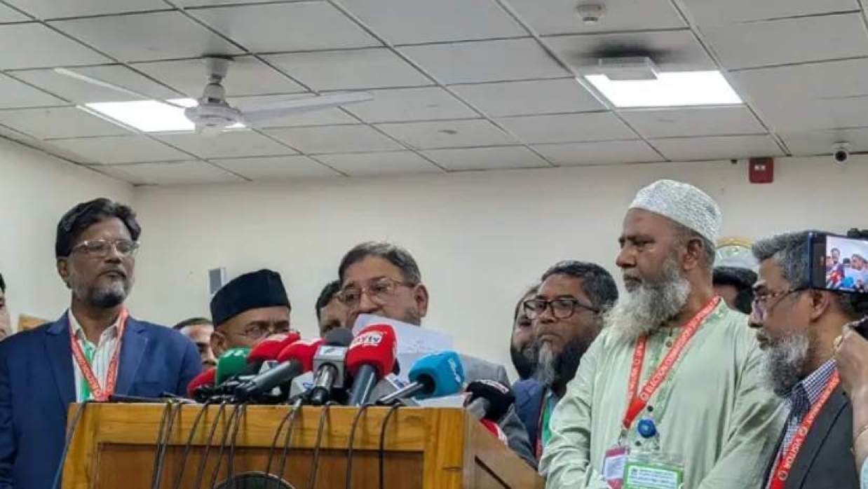 ১১ জোটের ব্রিফিং