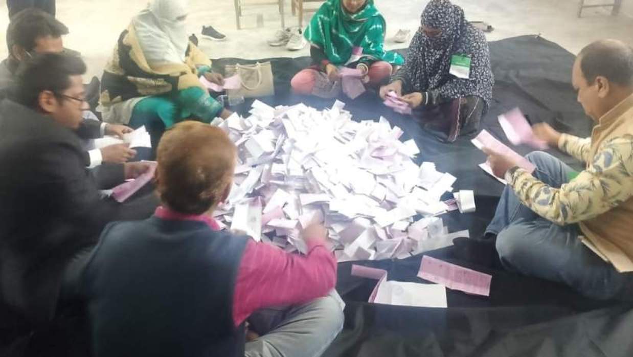 শুরু হয়েছে ভোট গণনা 