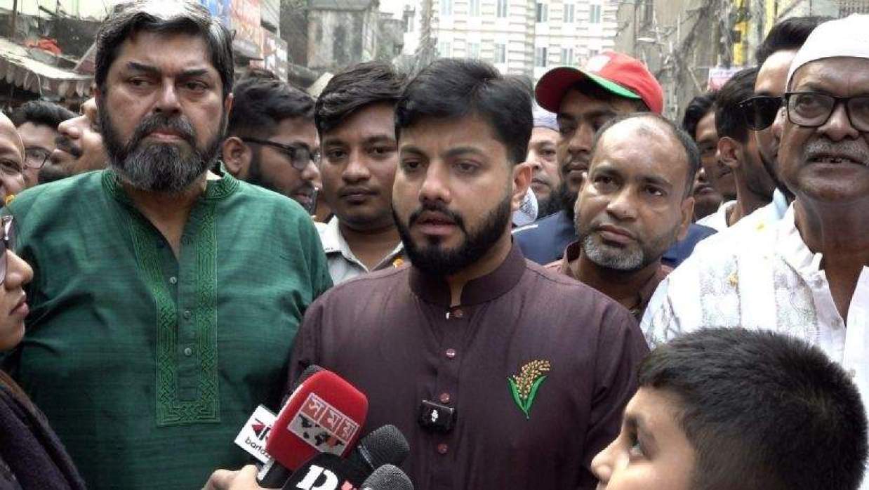 ইশরাক হোসেন 