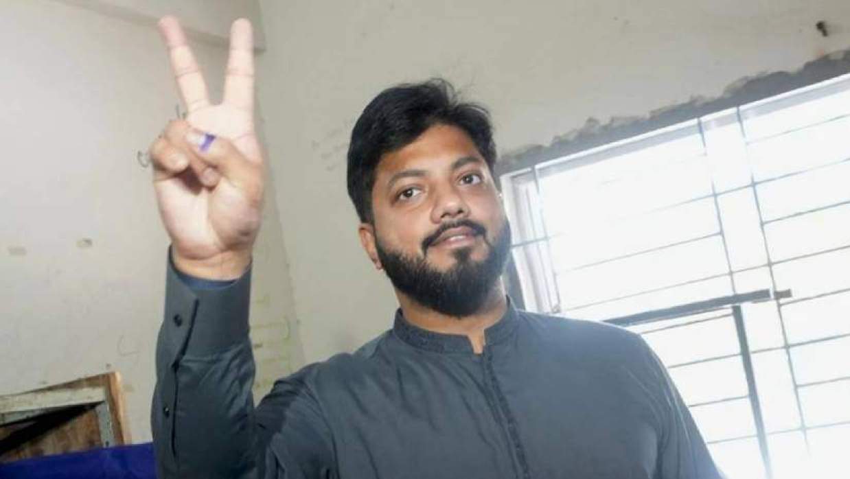 ইশরাক হোসেন