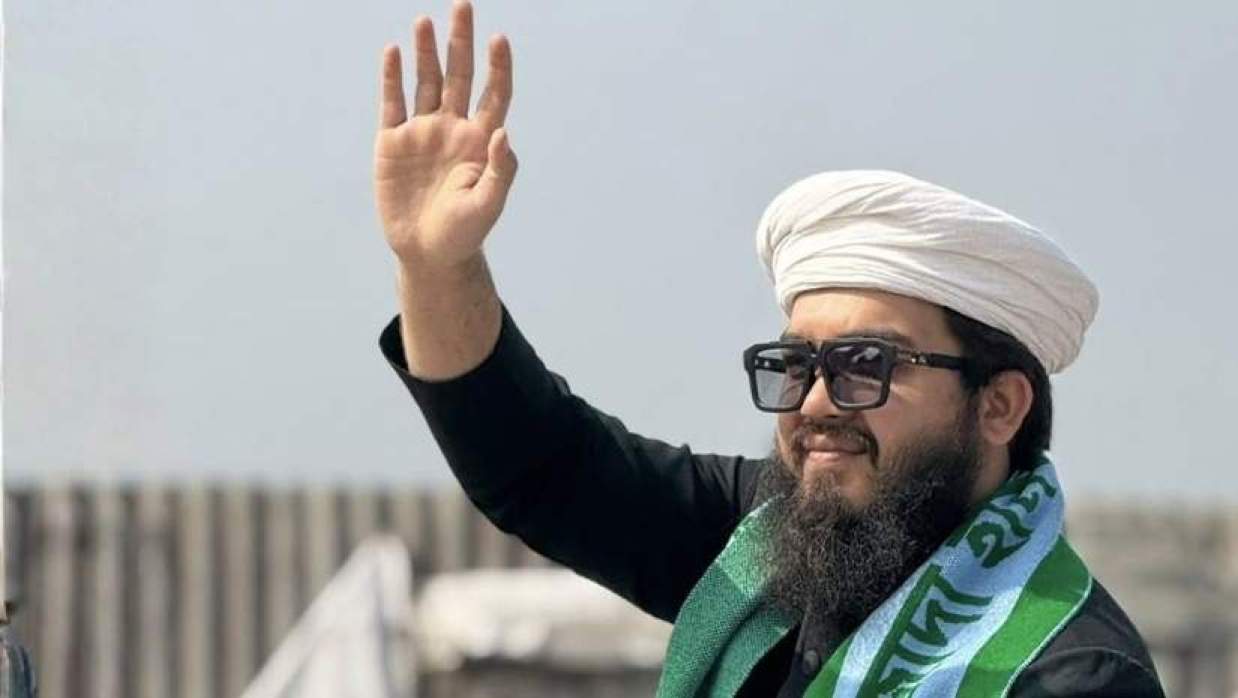 আওয়ামী ‘দুর্গ’ গুঁড়িয়ে শরীয়তুল্লাহর বংশধর পীরজাদা হানজালার জয়